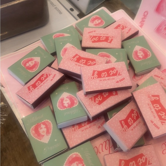 CHAPPELL ROAN MIDWEST PRINCESS TIARA DRAWING GIVEAWAY LISTENING PARTY RARE !!!! - Picture 8 of 9